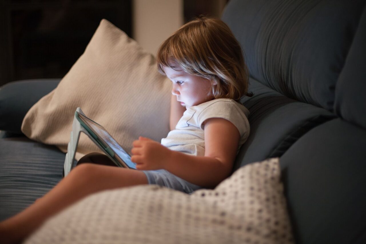 Kids Under-5 in India Spend 2.2 Hours Daily on Screens Double the Safe Limit