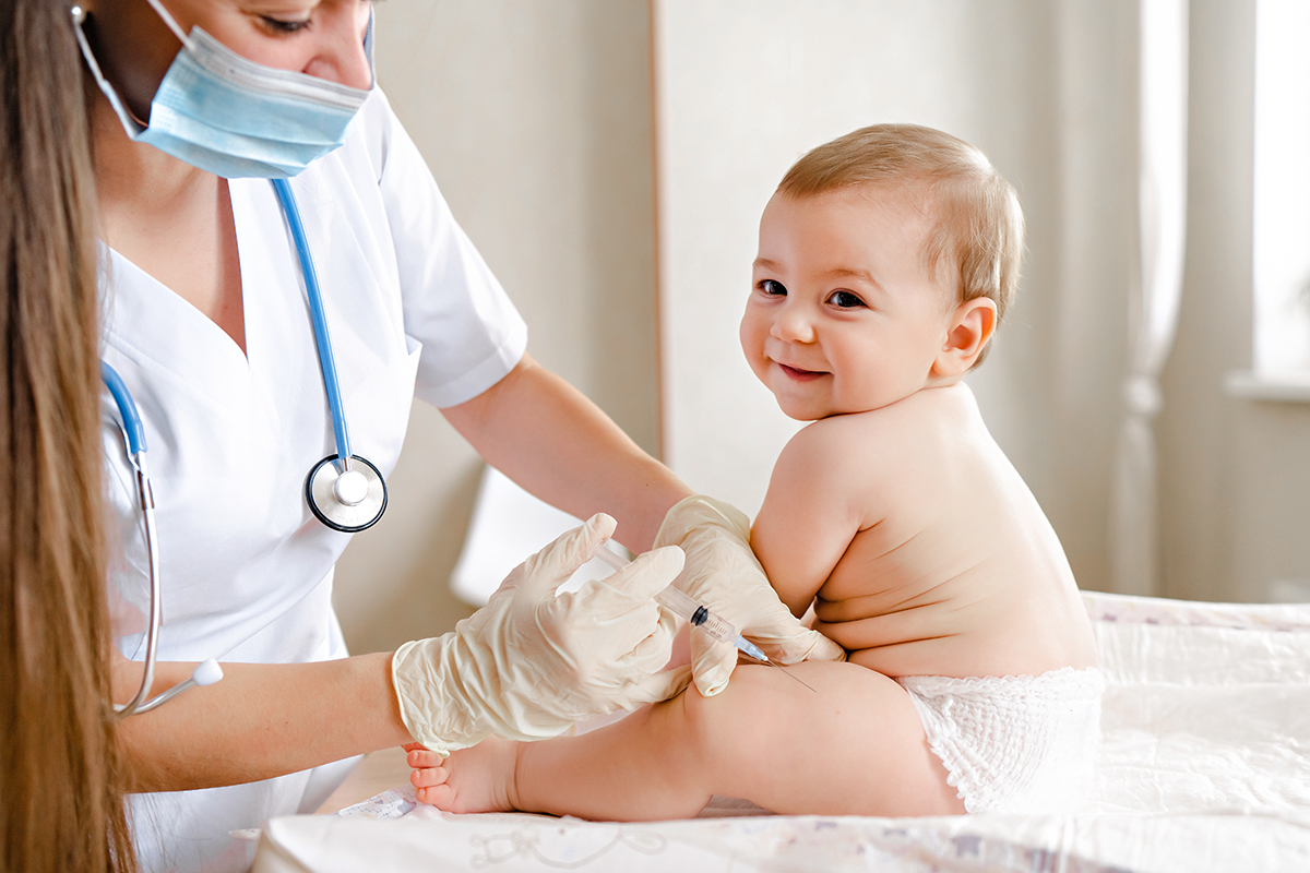 NFHS-6 survey shows child stunting in India falls below 30 percent as immunisation coverage reaches record high | Mother And Baby Matters | Freepik